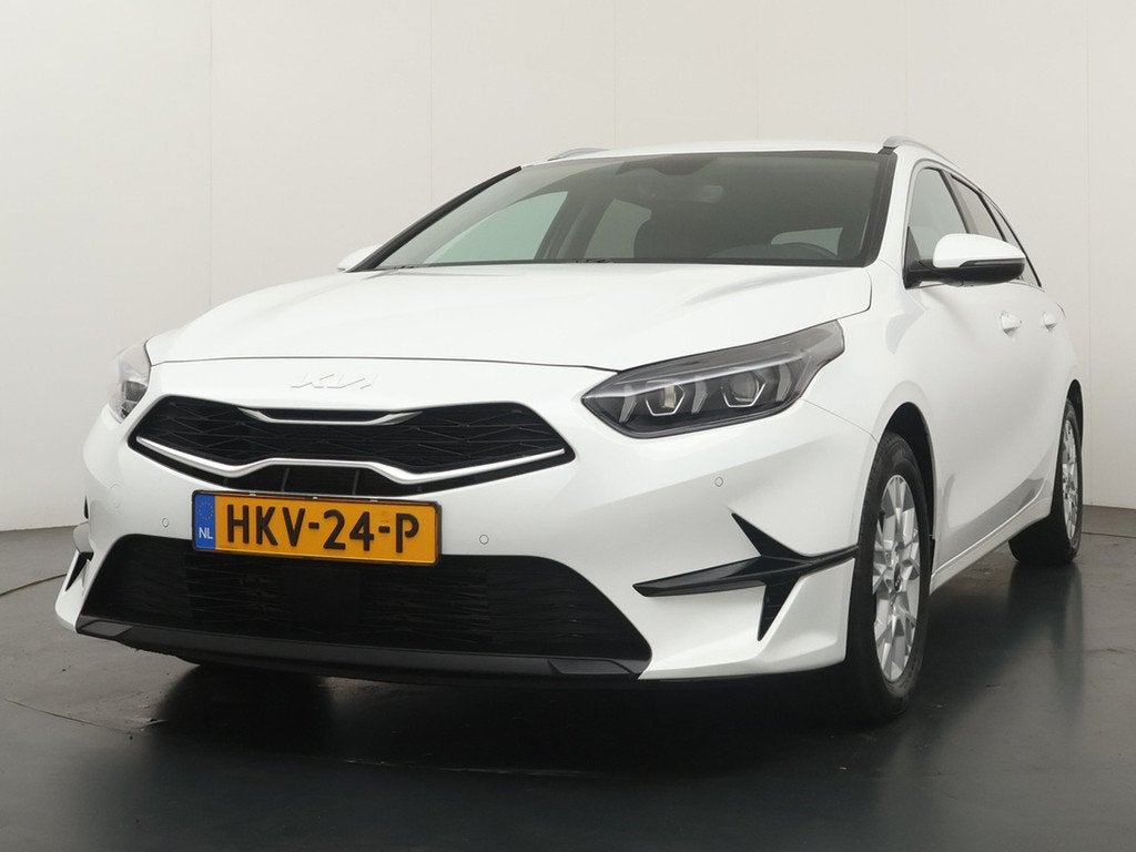 Kia Ceed Sportswagon 1.5 T-GDi DynamicPlusLine Elektrische A, Auto's, Kia, 12 maanden, Gebruikt, 4 cilinders, Wit