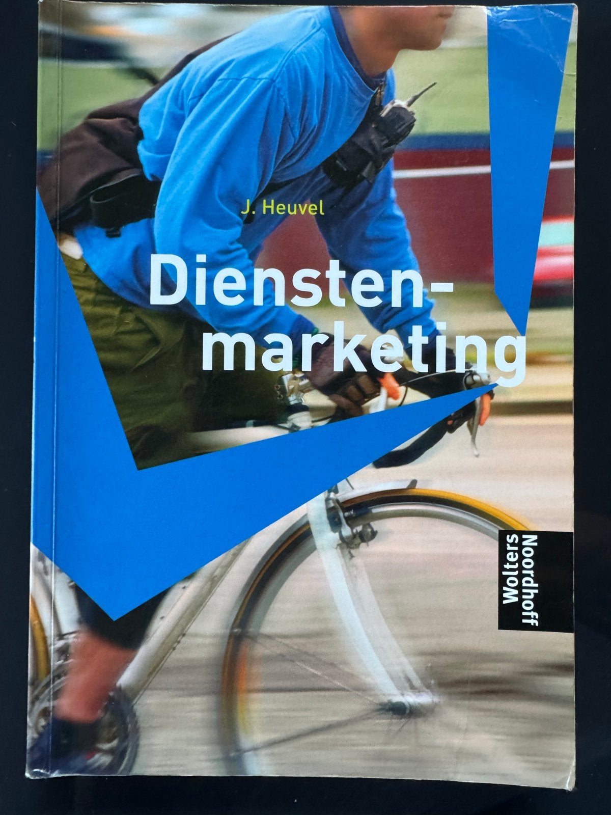 Dienstenmarketing - J. Heuvel - Wolters Noordhoff, Boeken, Ophalen of Verzenden, Gamma, Gelezen, HBO