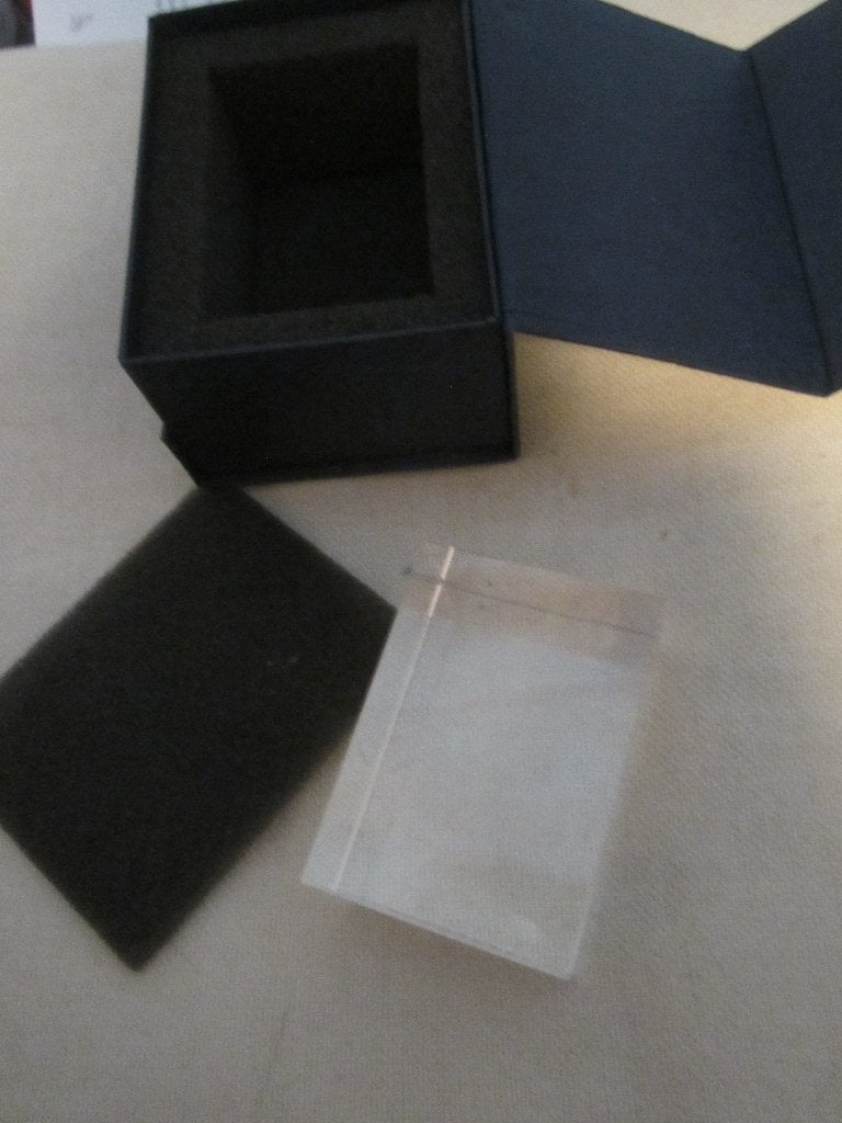 1.  Foto Amalia in glas., Ophalen, Zo goed als nieuw