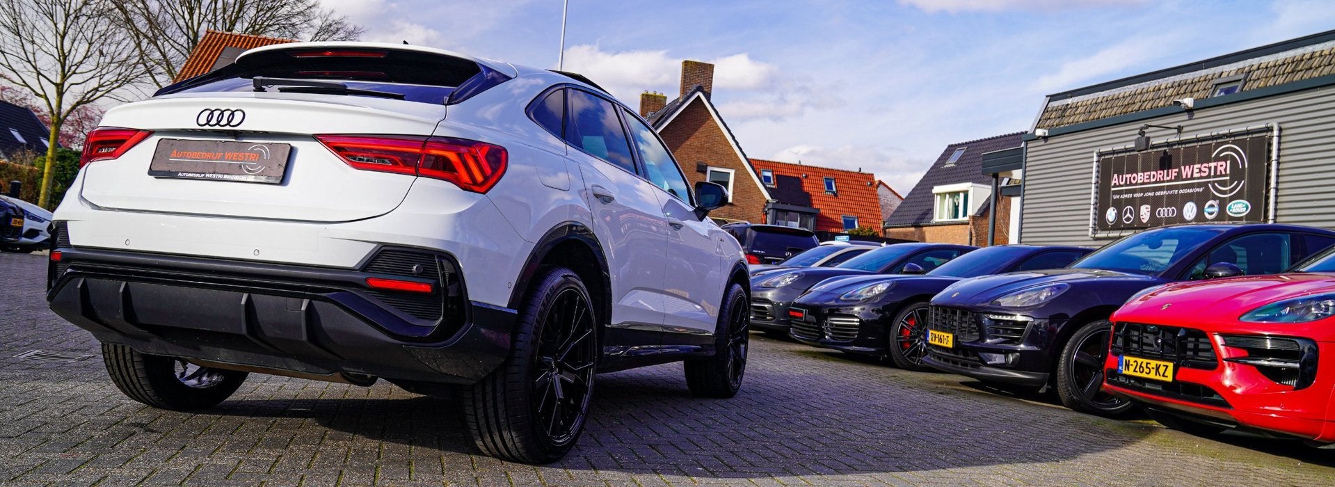 Audi Q3 Sportback 45 TFSI e S Edition | Panorama | Virtual |, Dealer onderhouden, Gebruikt, Zwart, Wit