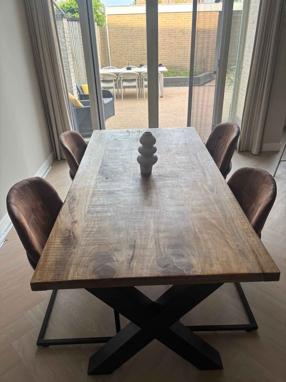 Eettafel hout, Ophalen, Zo goed als nieuw, 4 tot 6 stoelen