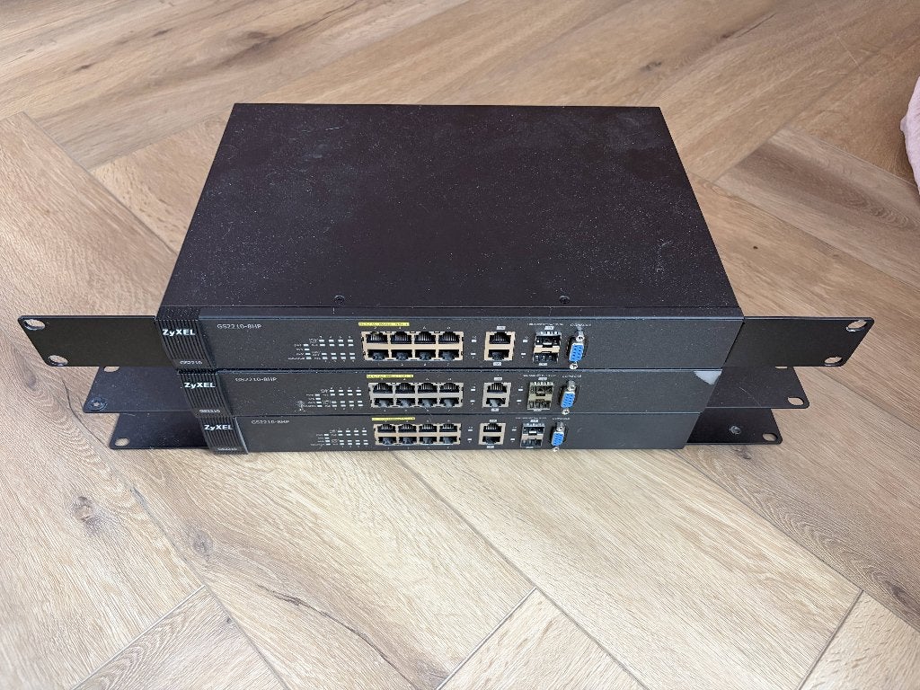 3x zyxel gs2210-8hp switch, Computers en Software, Ophalen of Verzenden, Gebruikt