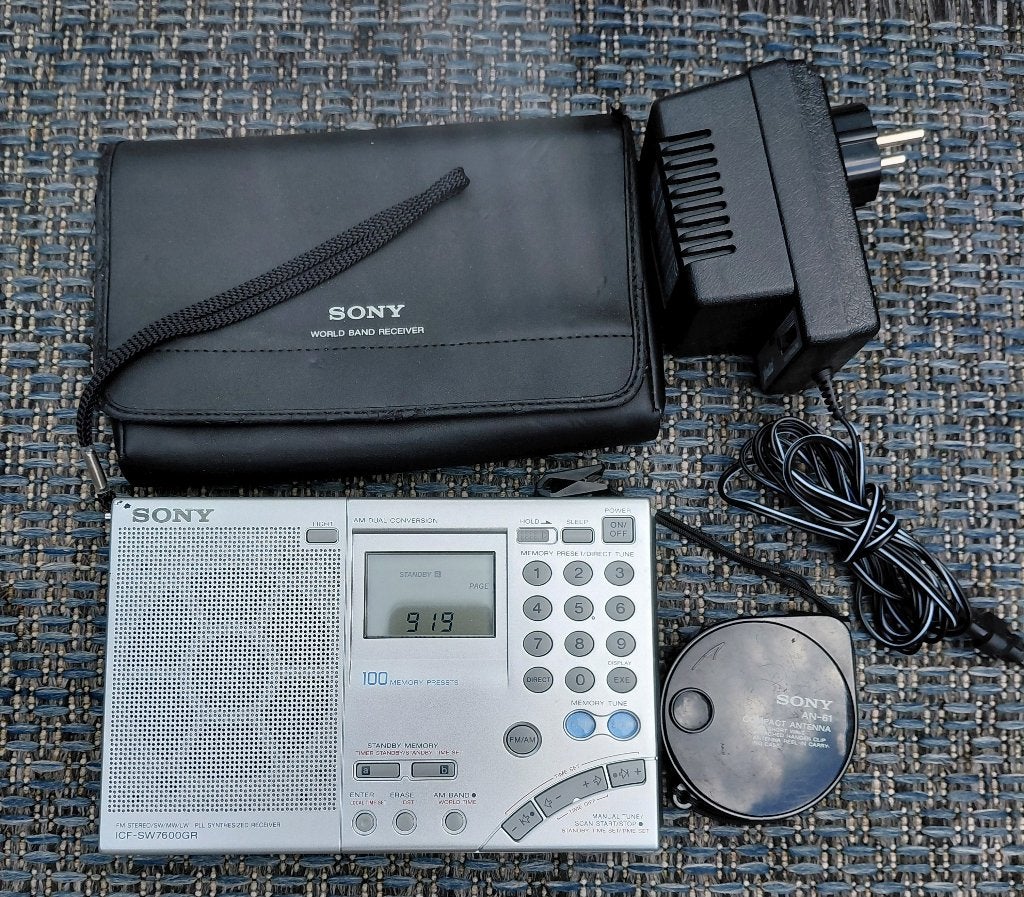 Sony ICF-SW7600GR wereldontvanger (ZELDZAAM), Ophalen of Verzenden, Zo goed als nieuw, Wereldontvanger