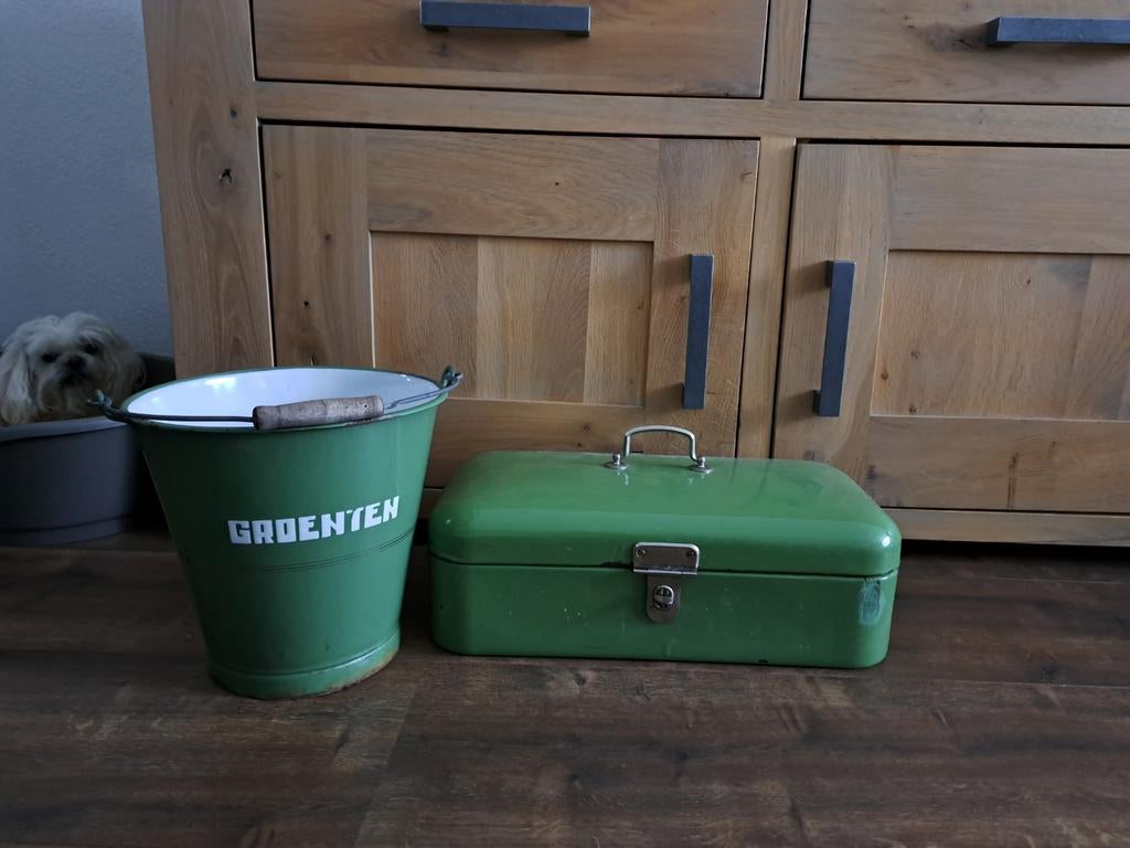 Brocante groen emaille emmer Groenten broodtrommel prijs pst, Antiek en Kunst, Antiek | Emaille, Ophalen of Verzenden