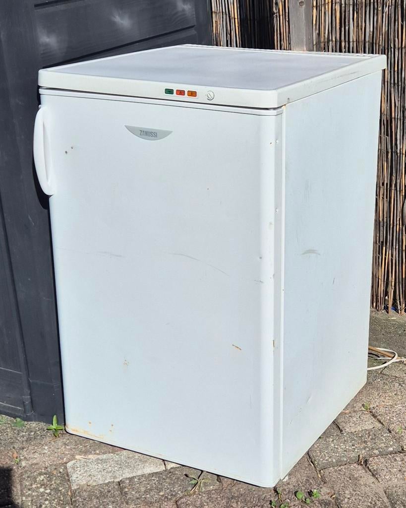 Zanussi tafel vriezer., Ophalen, Gebruikt, Minder dan 60 cm, Minder dan 85 cm