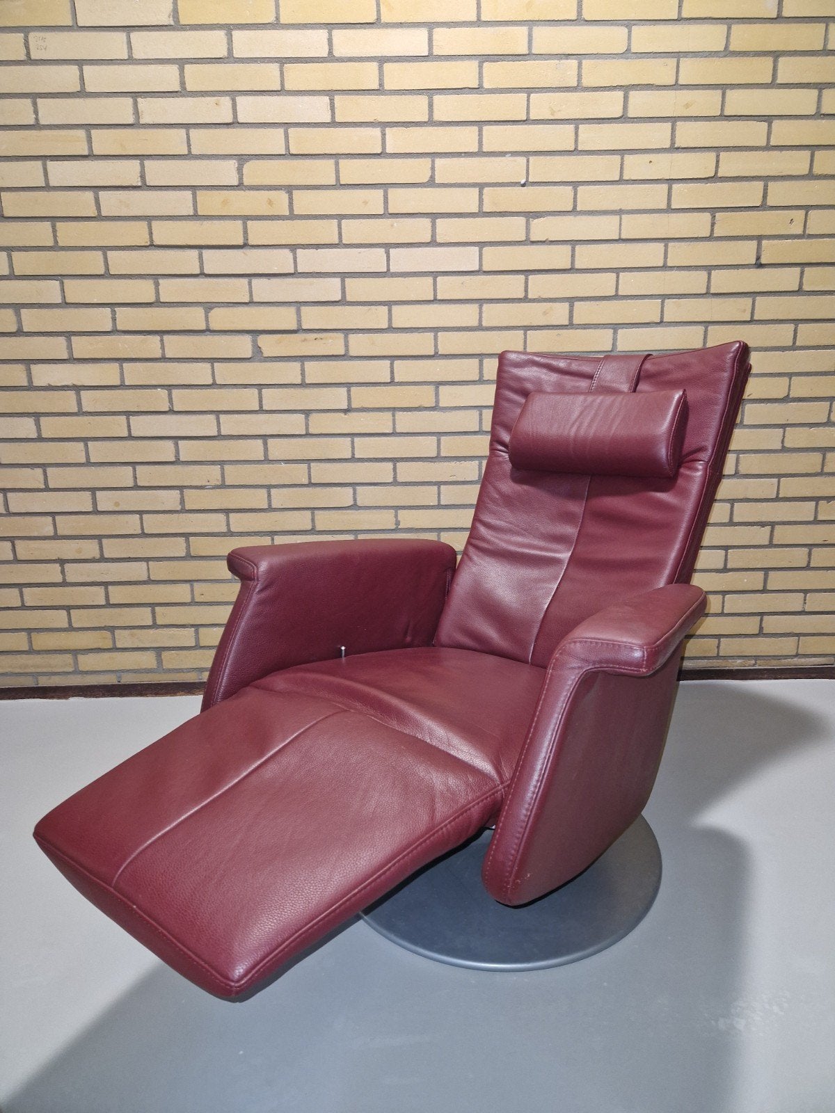 Relaxstoel bordeauxrood leer (prominent), Ophalen, Gebruikt, 75 tot 100 cm, Leer