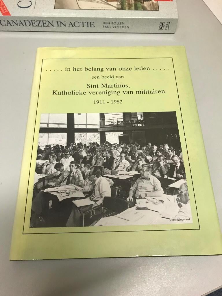 Uit de geschiedenis van Sint Martinus, Boeken, Ophalen of Verzenden, Niet van toepassing, Gelezen, Algemeen