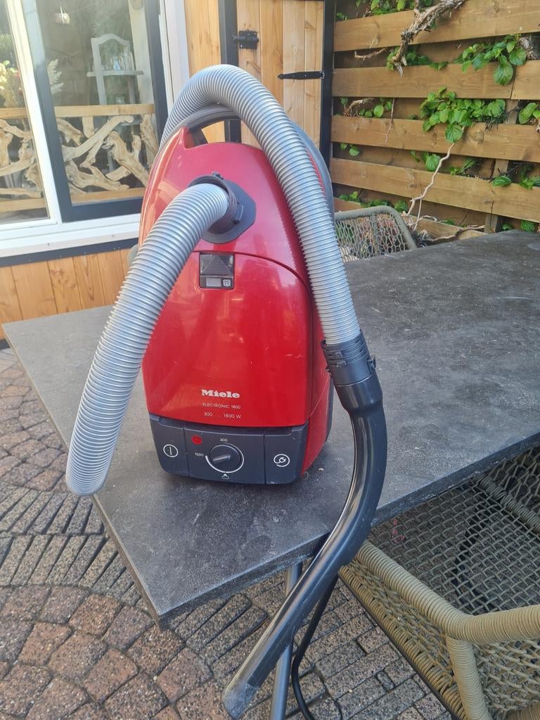 Miele S380 Stofzuiger - Krachtig en Betrouwbaar, Witgoed en Apparatuur, Stofzak, Gebruikt, Stofzuiger, Ophalen of Verzenden
