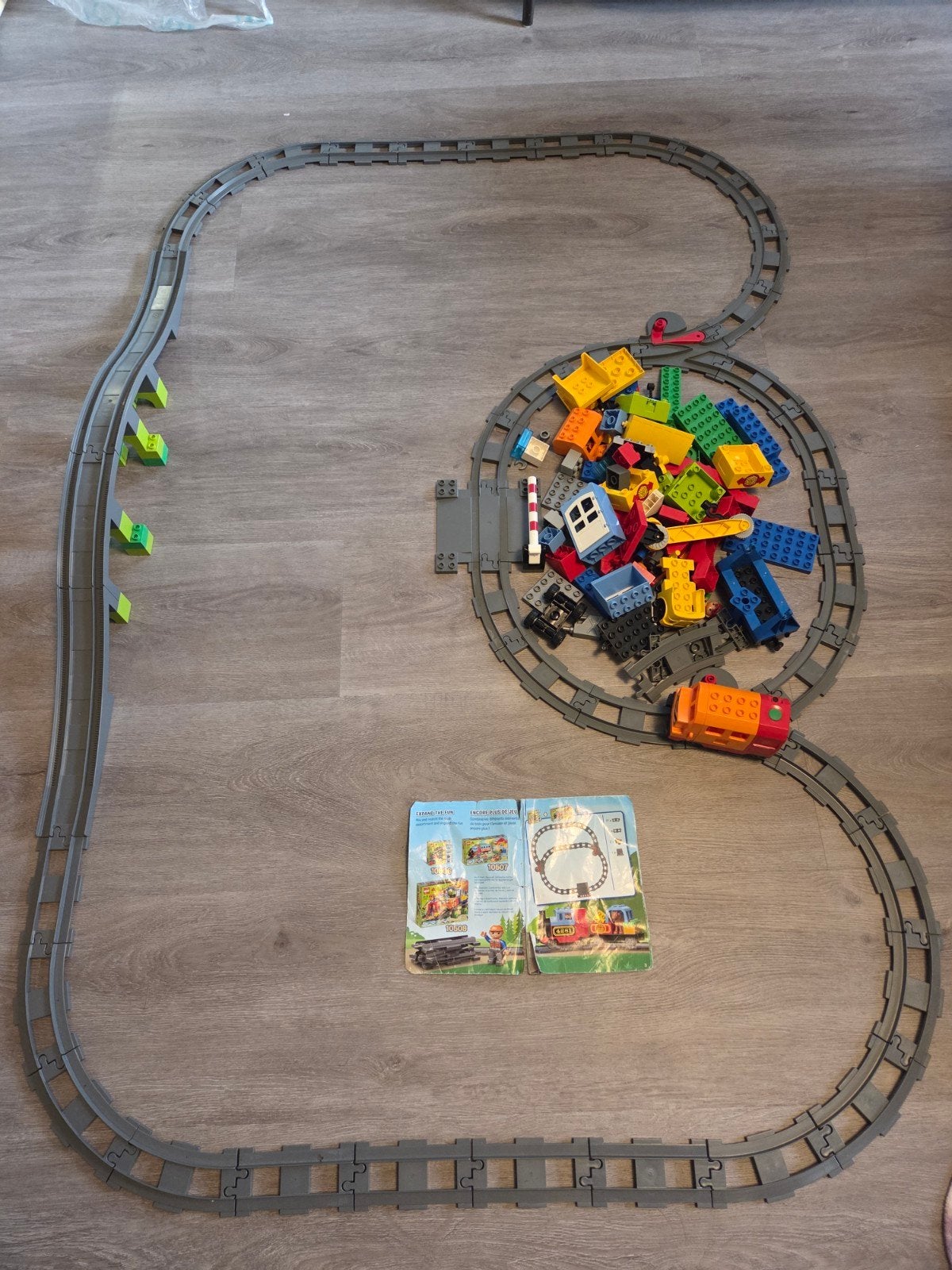 Duplo Luxe treinset met uitbreiding, sets 10508 en 10506, Gebruikt, Ophalen of Verzenden, Duplo, Complete set
