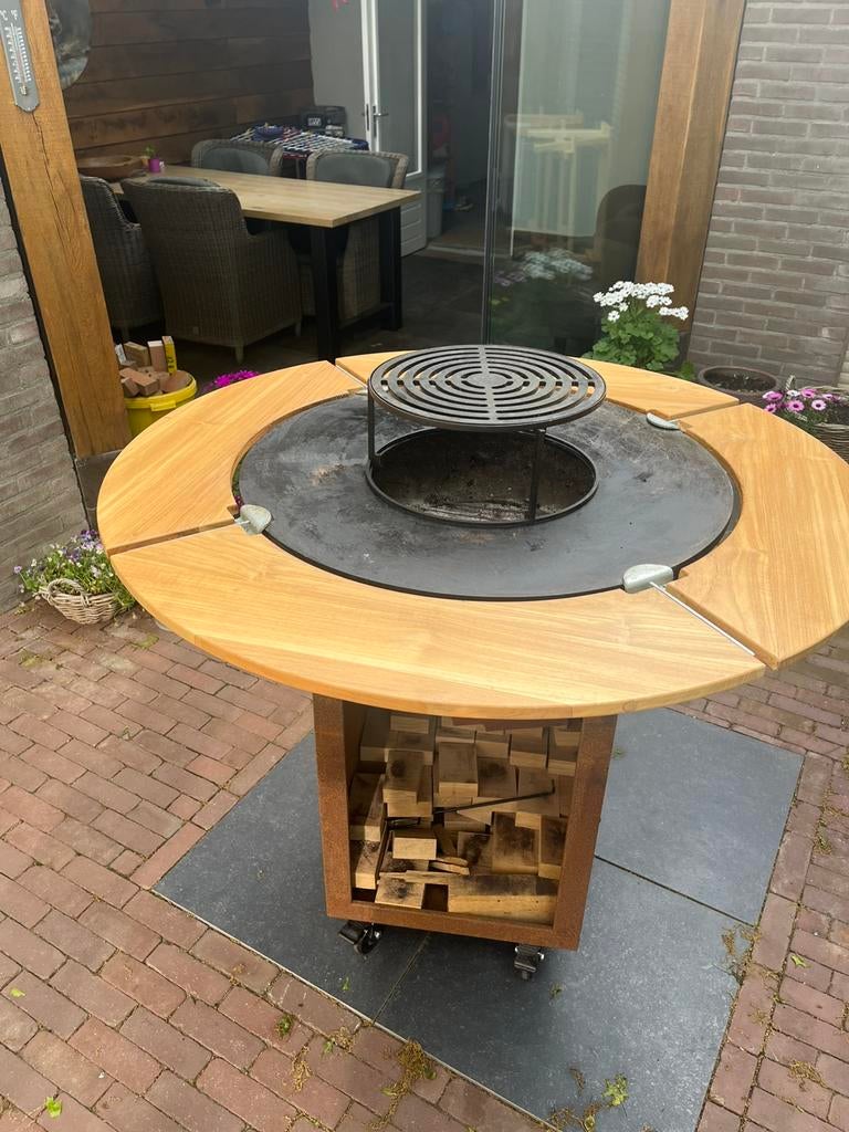 BBQ plancha, Tuin en Terras, Houtskoolbarbecues, Ophalen, Zo goed als nieuw
