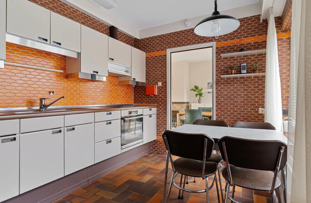 Complete keuken met Bosch inductiekookplaat en oven, Ophalen, Gebruikt, Wit, Enkelwandige keuken