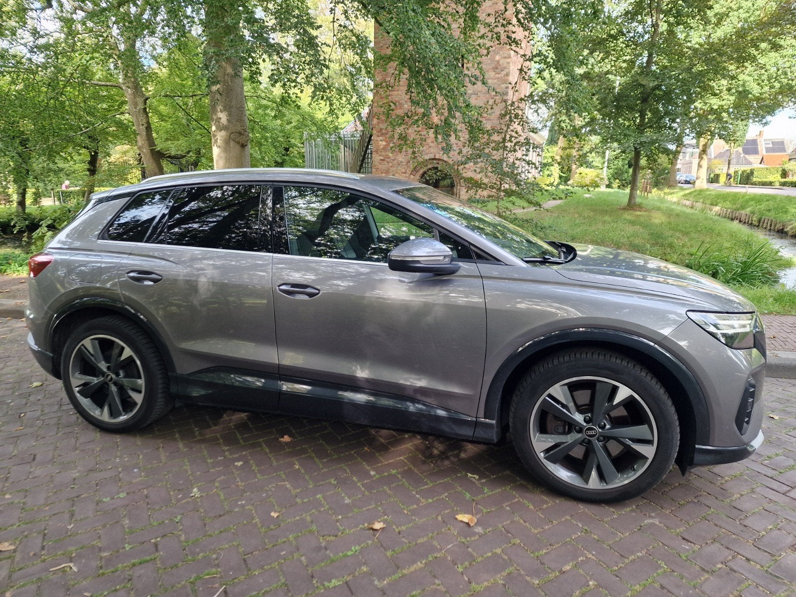 Audi Q4 e-tron 40 E-tron 77kWh 204pk 2022 Grijs, Automaat, Zwart, Regensensor, Origineel Nederlands