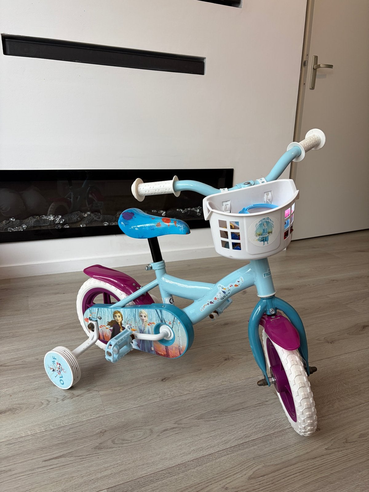 Frozen kinderfiets met zijwieltjes en mandje, Ophalen, Terugtraprem, Zijwieltjes, Gebruikt