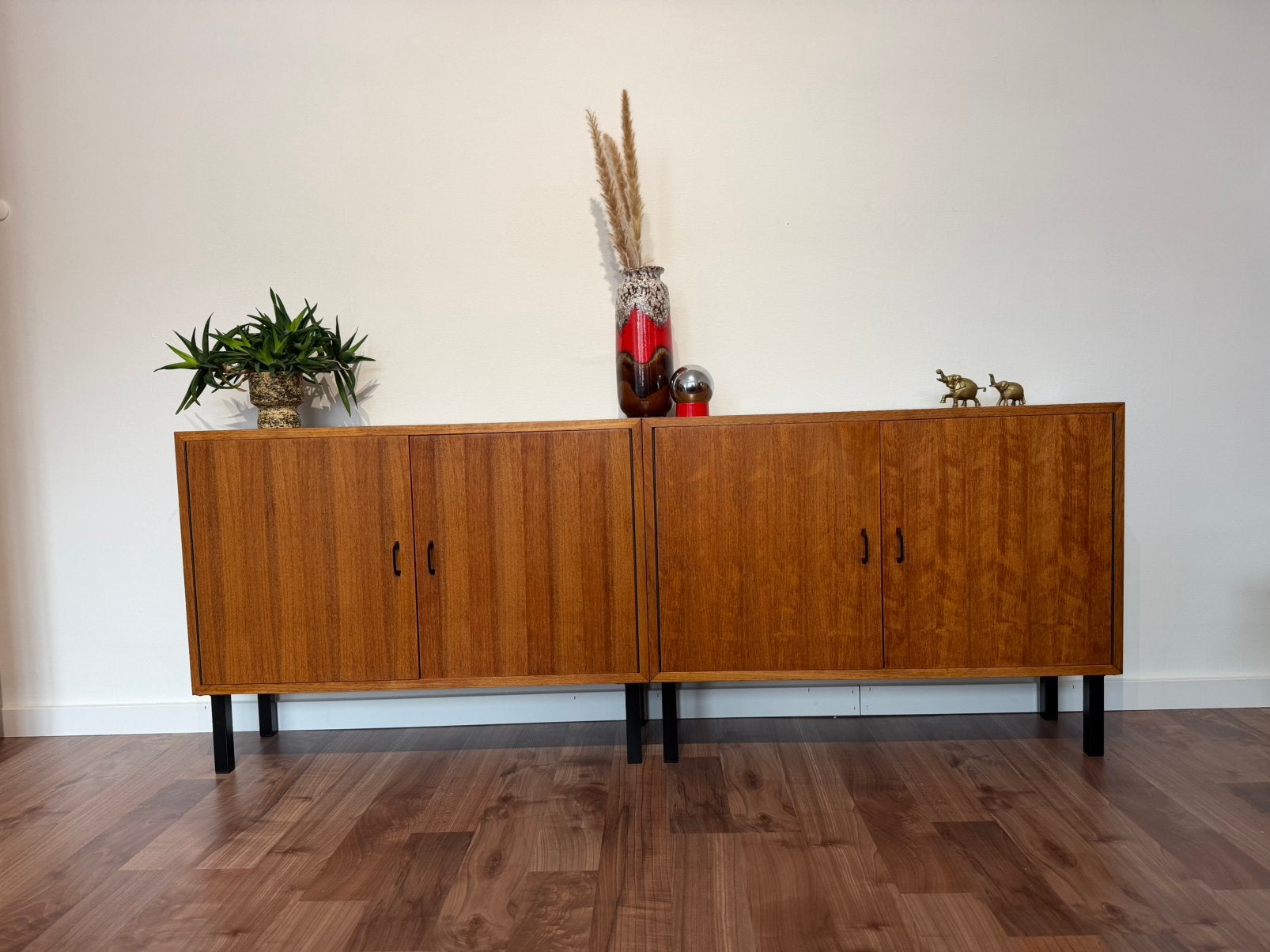Kleine ladekast, dressoir, mid-century, jaren ’60 , vintage, Met deur(en), Mid century, Zo goed als nieuw, 25 tot 50 cm