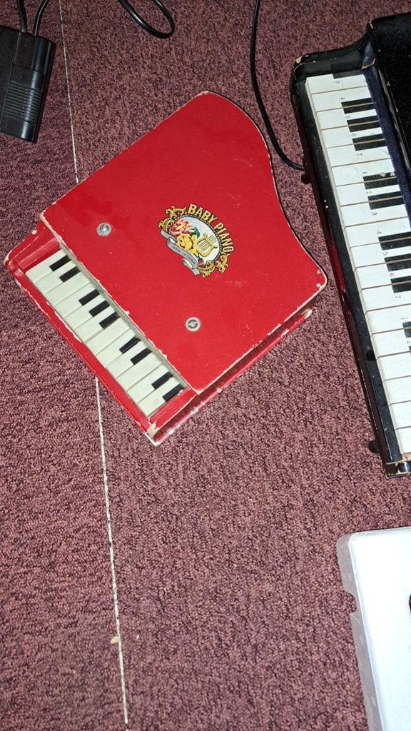Kleine speelgoed piano - Baby Piano rood, Ophalen, Gebruikt, Overige typen, Met geluid