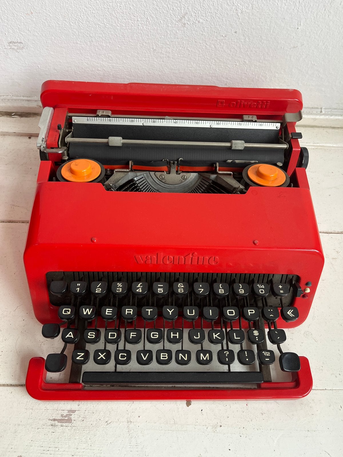 Olivetti Valentine typemachine 1969 | Ettore Sottsass, Diversen, Ophalen of Verzenden, Zo goed als nieuw