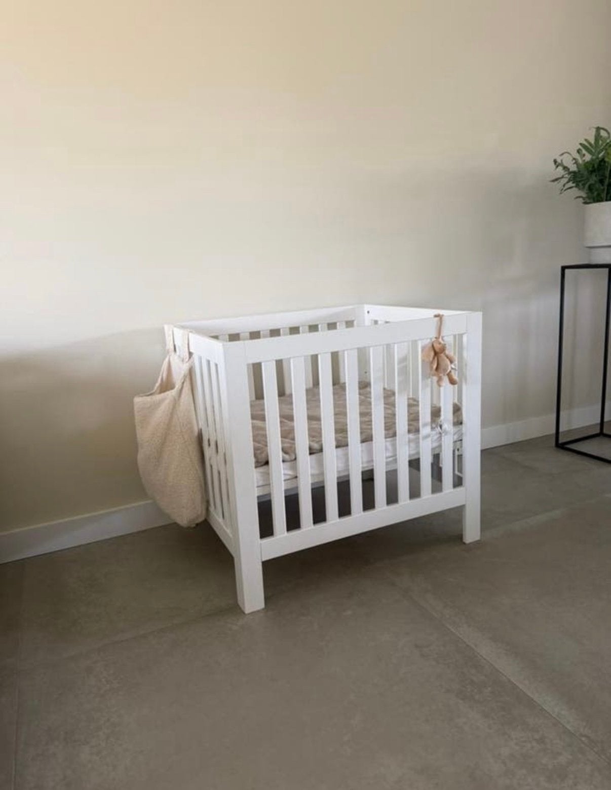 Witte box met matras en beige boxzak en boxkleed van Jollein, Ophalen, Zo goed als nieuw, Boxkleed