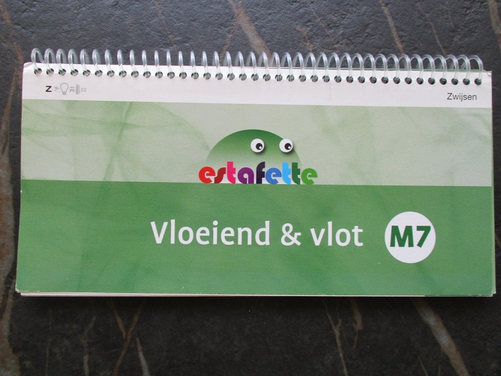 Vloeiend & Vlot Estafette ringboekje avi M7 Zwijsen Groep 7, Ophalen of Verzenden, Zo goed als nieuw, Zwijsen