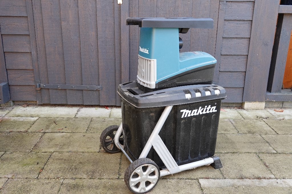 Makita Hakselaar met opvangbak - Elektrisch, Tuin en Terras, Ophalen, Gebruikt, Makita, Met opvangbak