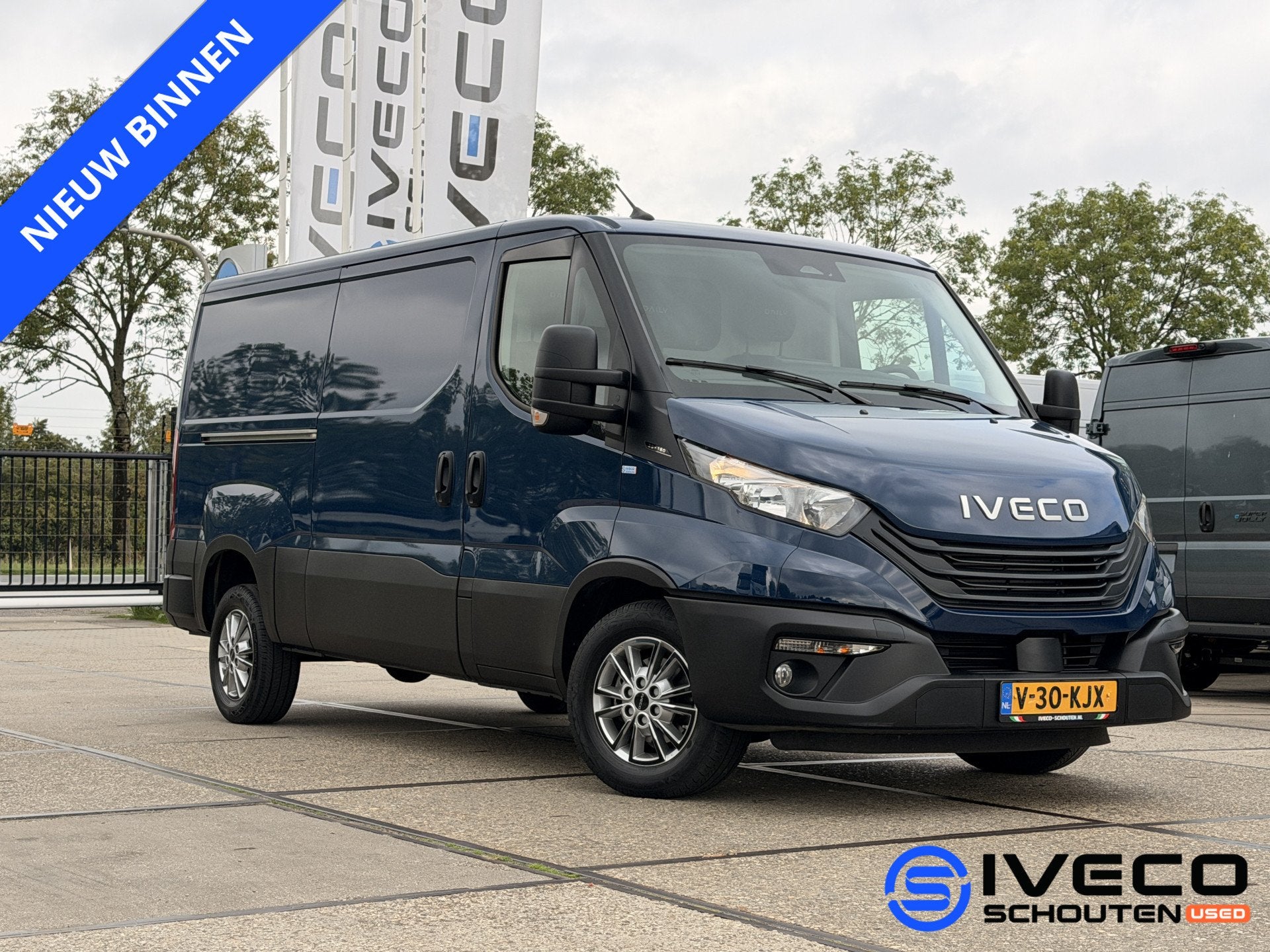 Iveco Daily 35S16V 2.3L 160pk | L2H1 W3520 | Handgeschakeld, Gebruikt, Euro 6, Iveco, Blauw