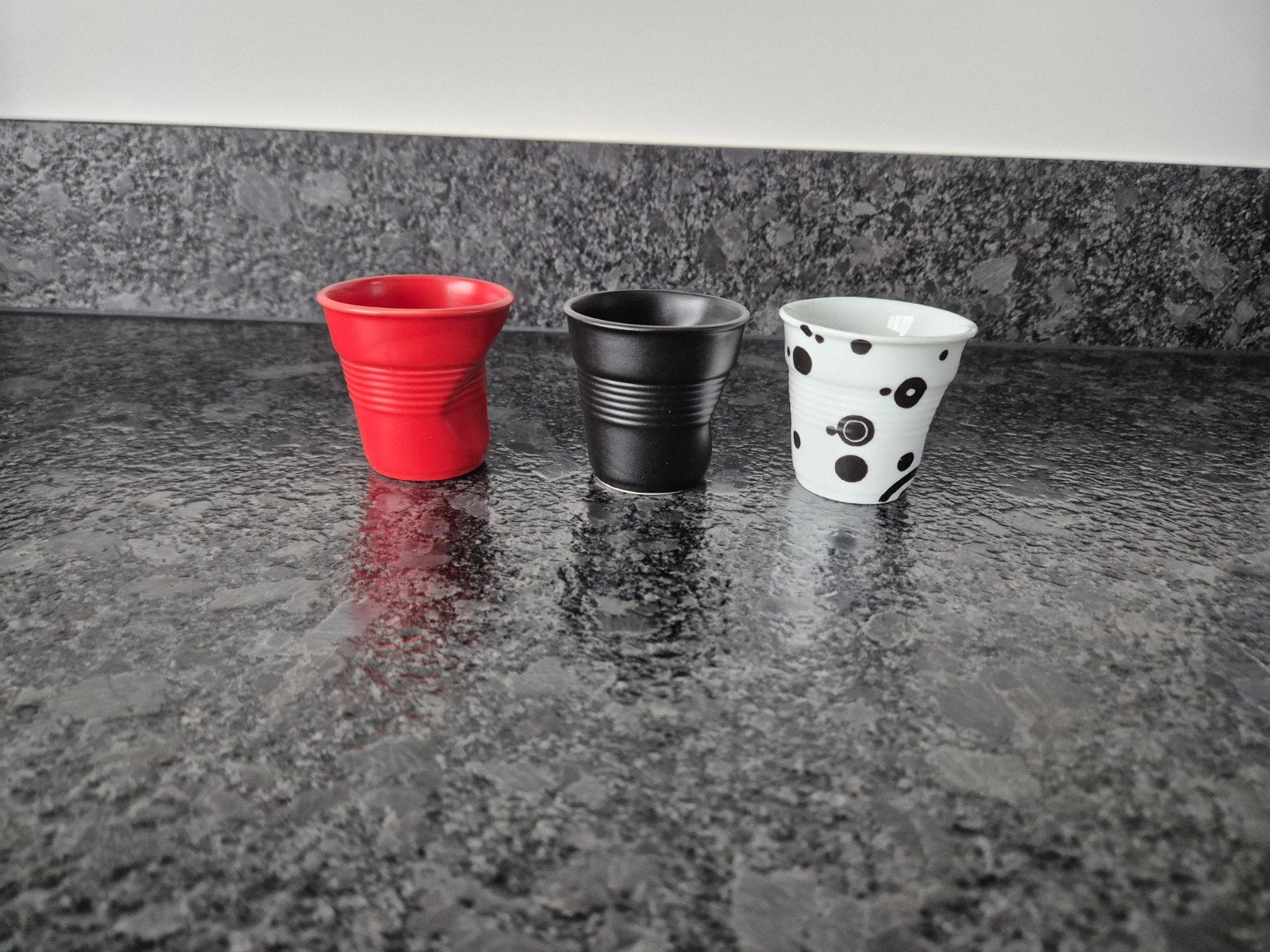 Revol - Espressomokjes met "deuk"  3 stuks, Ophalen of Verzenden, Glas, Overige stijlen