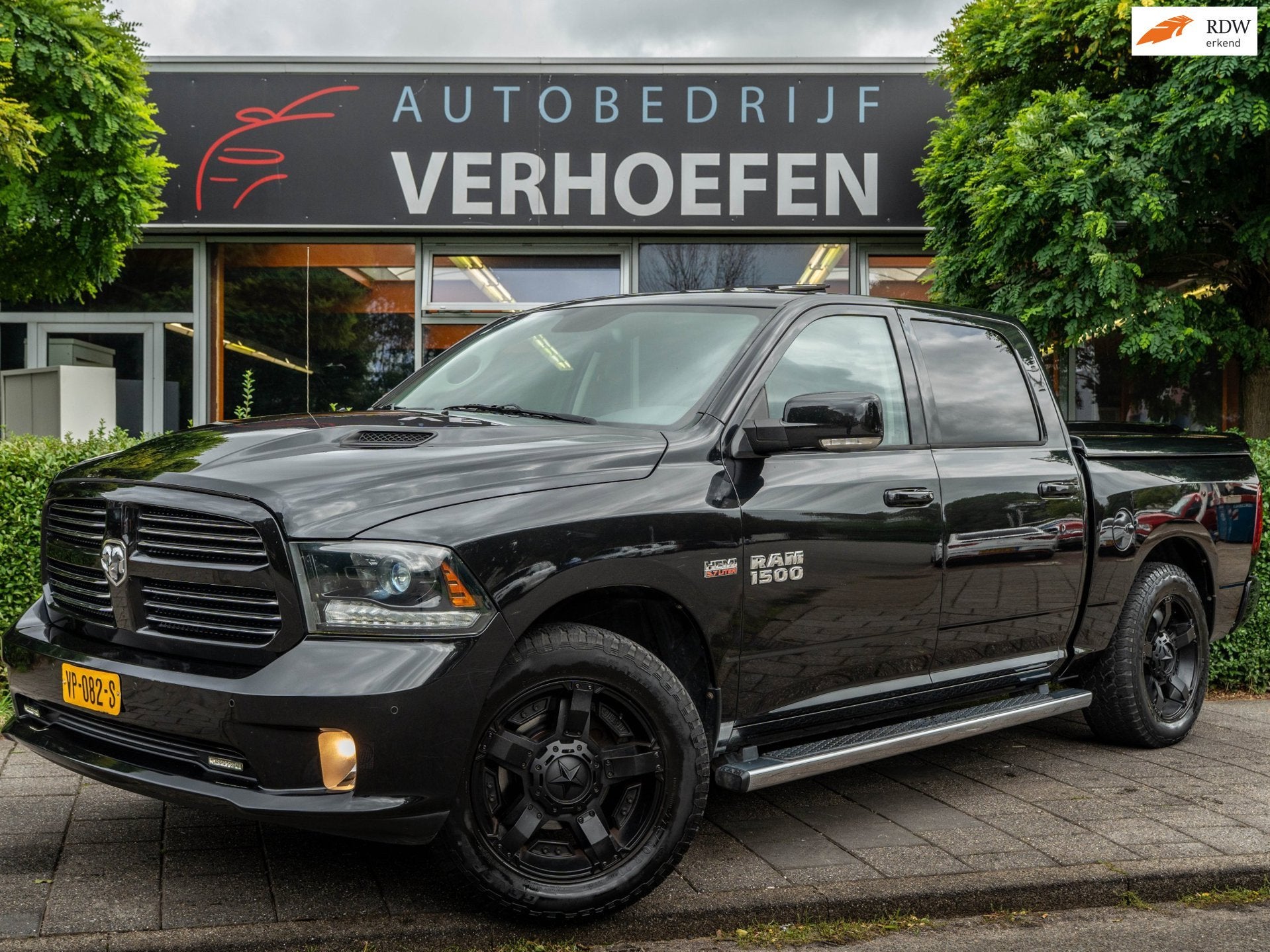 Dodge Ram 1500 5.7 V8 Quad Cab 6'4 - PANORAMADAK - STOEL VER, Auto's, Automaat, Achterwielaandrijving, Gebruikt, 5654 cc