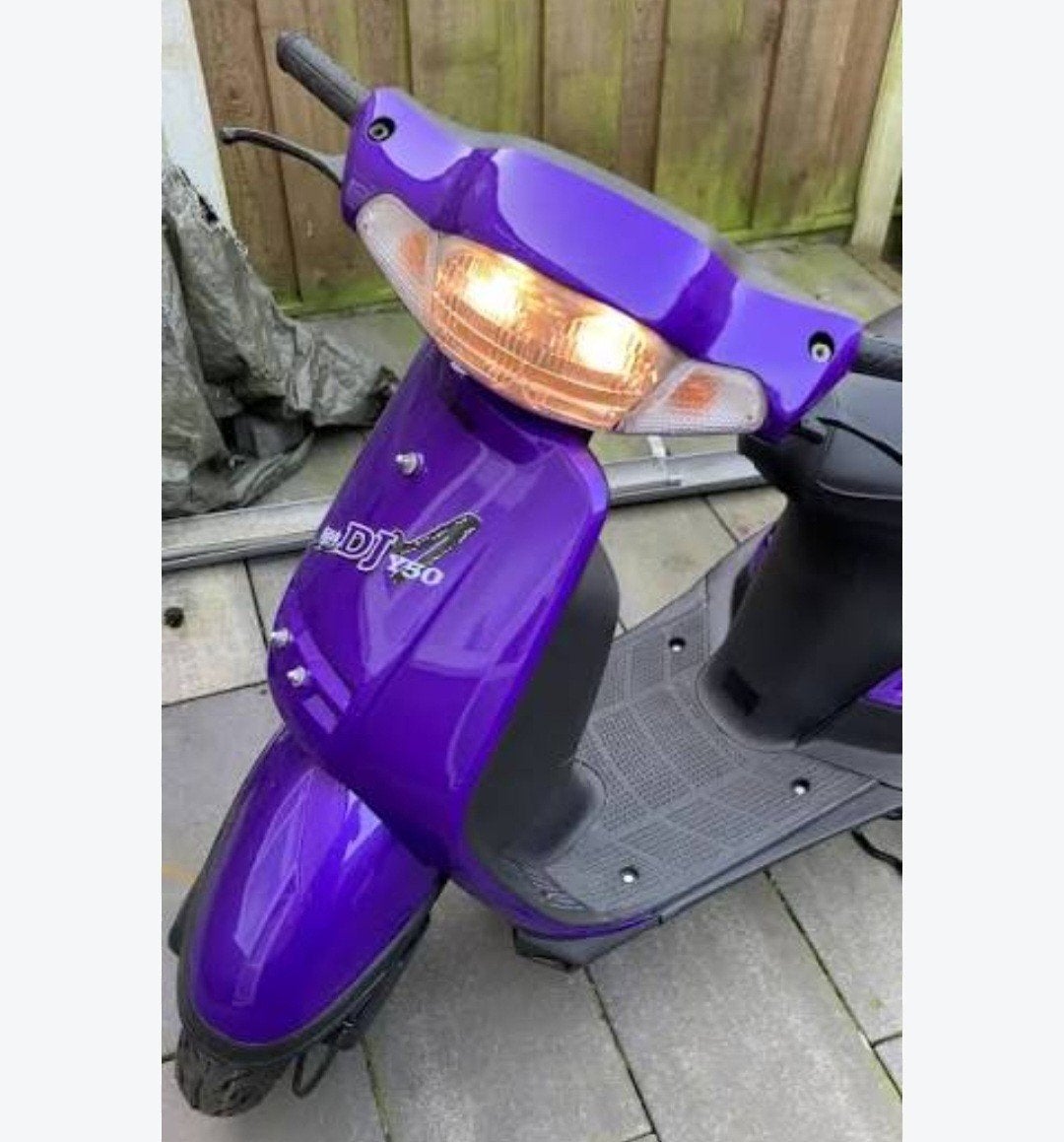 Gezocht: DJ Kymco snor frame met kenteken., Ophalen of Verzenden, Gebruikt, Overige modellen