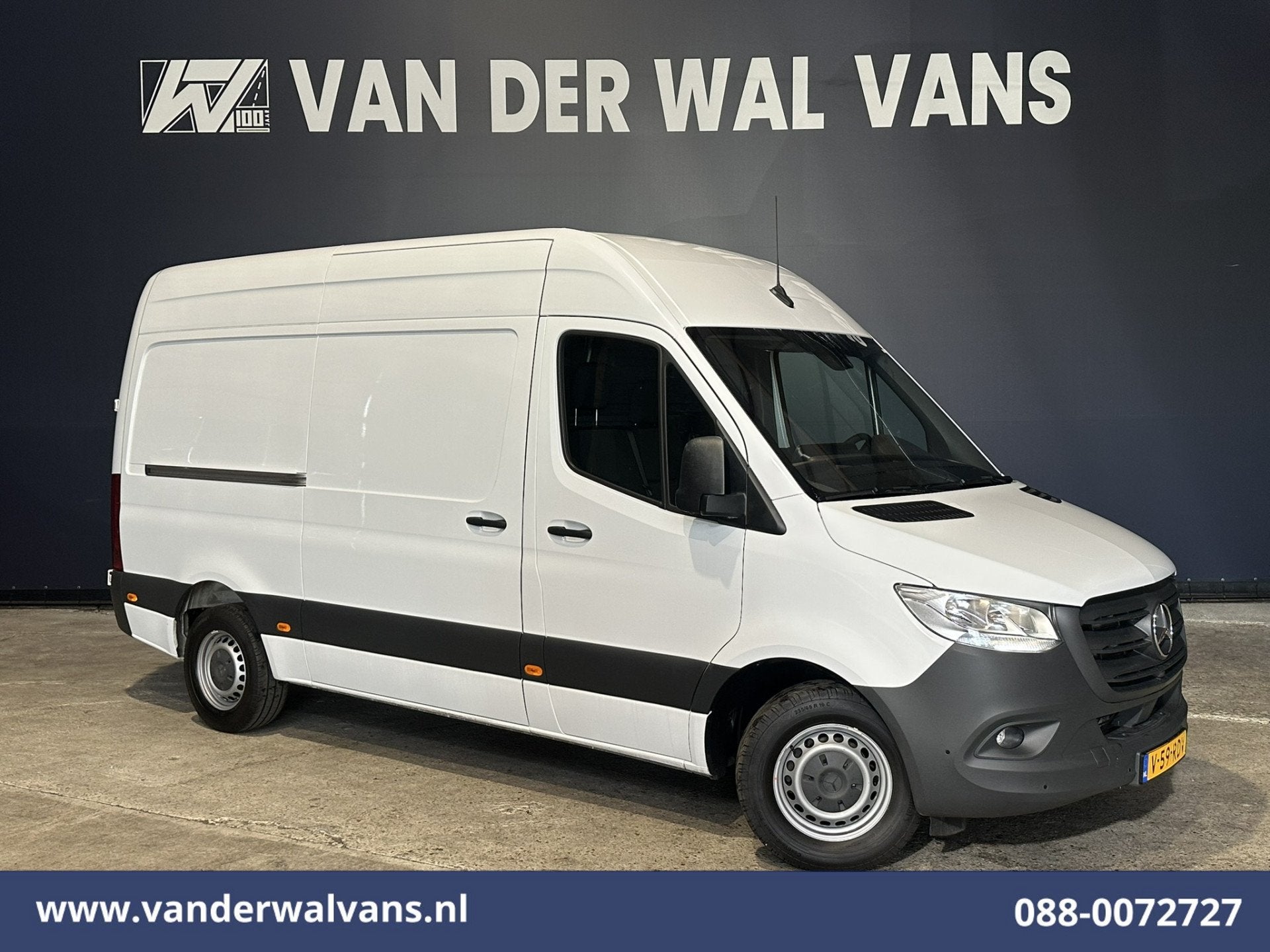 Mercedes-Benz Sprinter 317 CDI 170pk L2H2 Euro6 Airco | 360, Dealer onderhouden, Gebruikt, 4 cilinders, 2000 kg