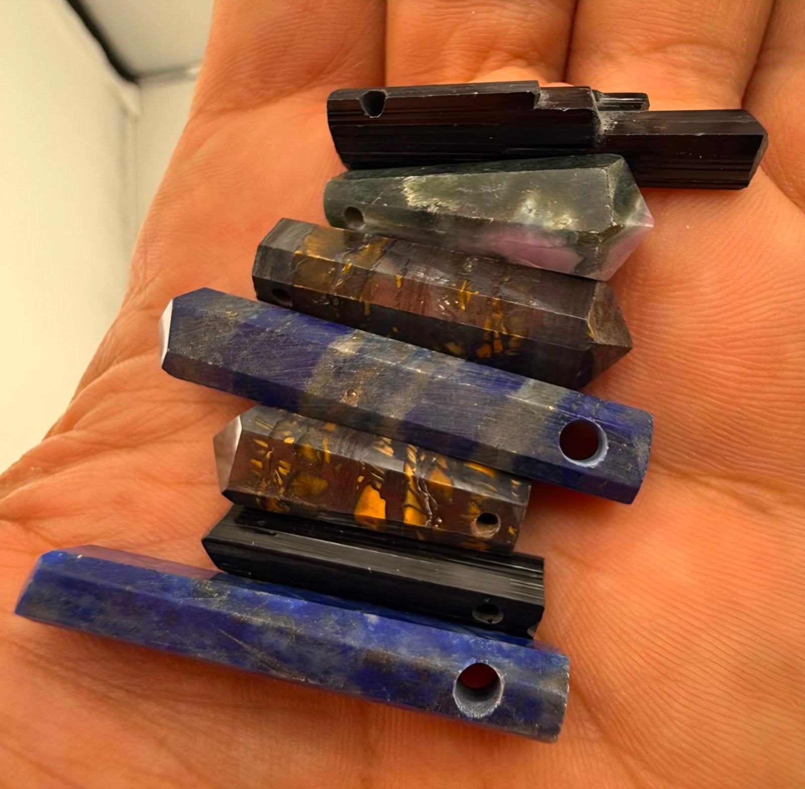 Mix van geboorde edelsteen hangers: Lapis, Toermalijn, Robij, Ophalen of Verzenden, Nieuw