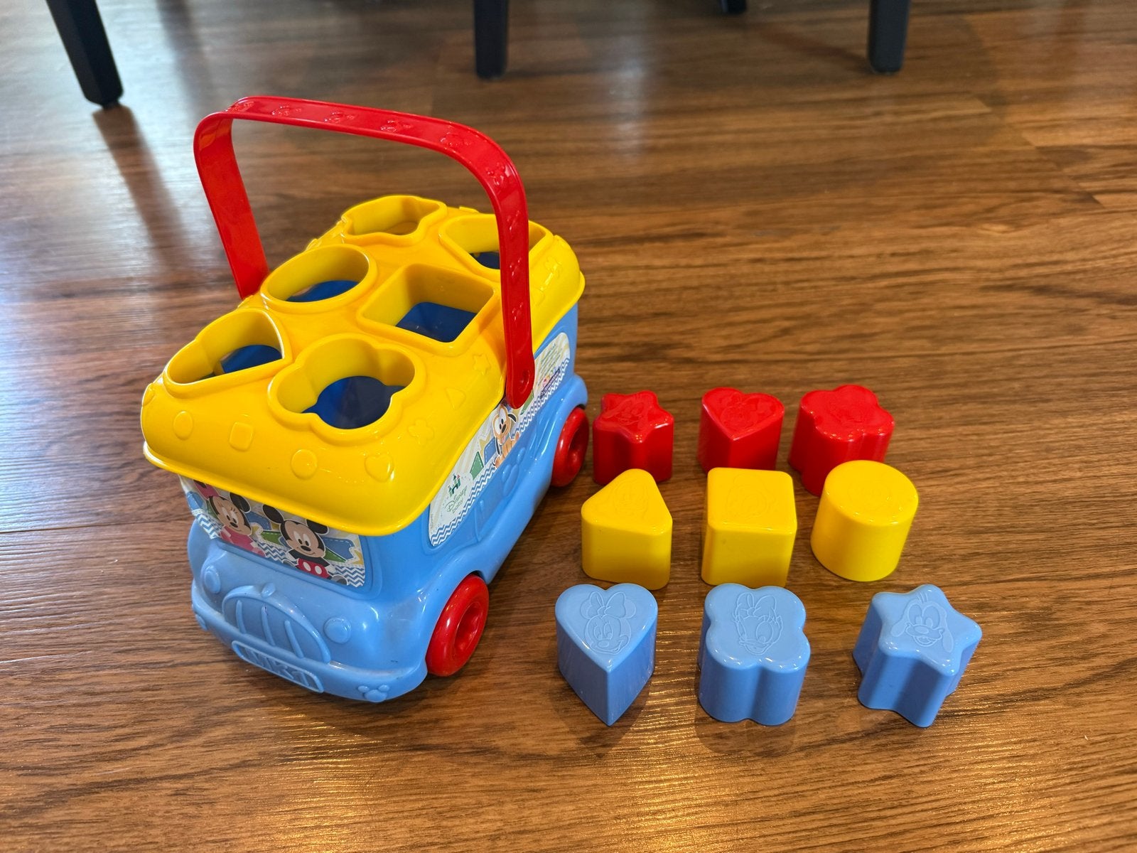 Clementoni Mickey Mouse auto met vormpjes (blokkendoos), Ophalen of Verzenden, Zo goed als nieuw, Auto, Met wieltjes