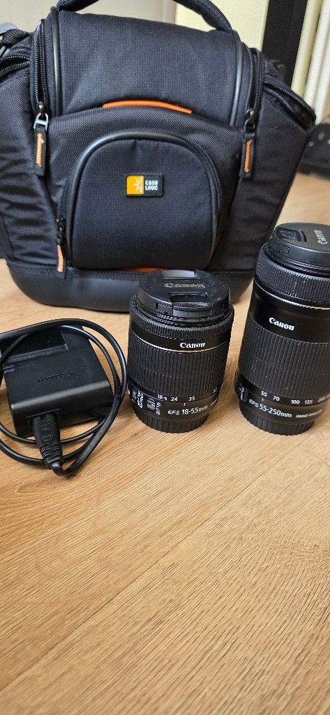 Foto 5 van Canon EOS 750D incl. 3 lenzen + oplader en tas