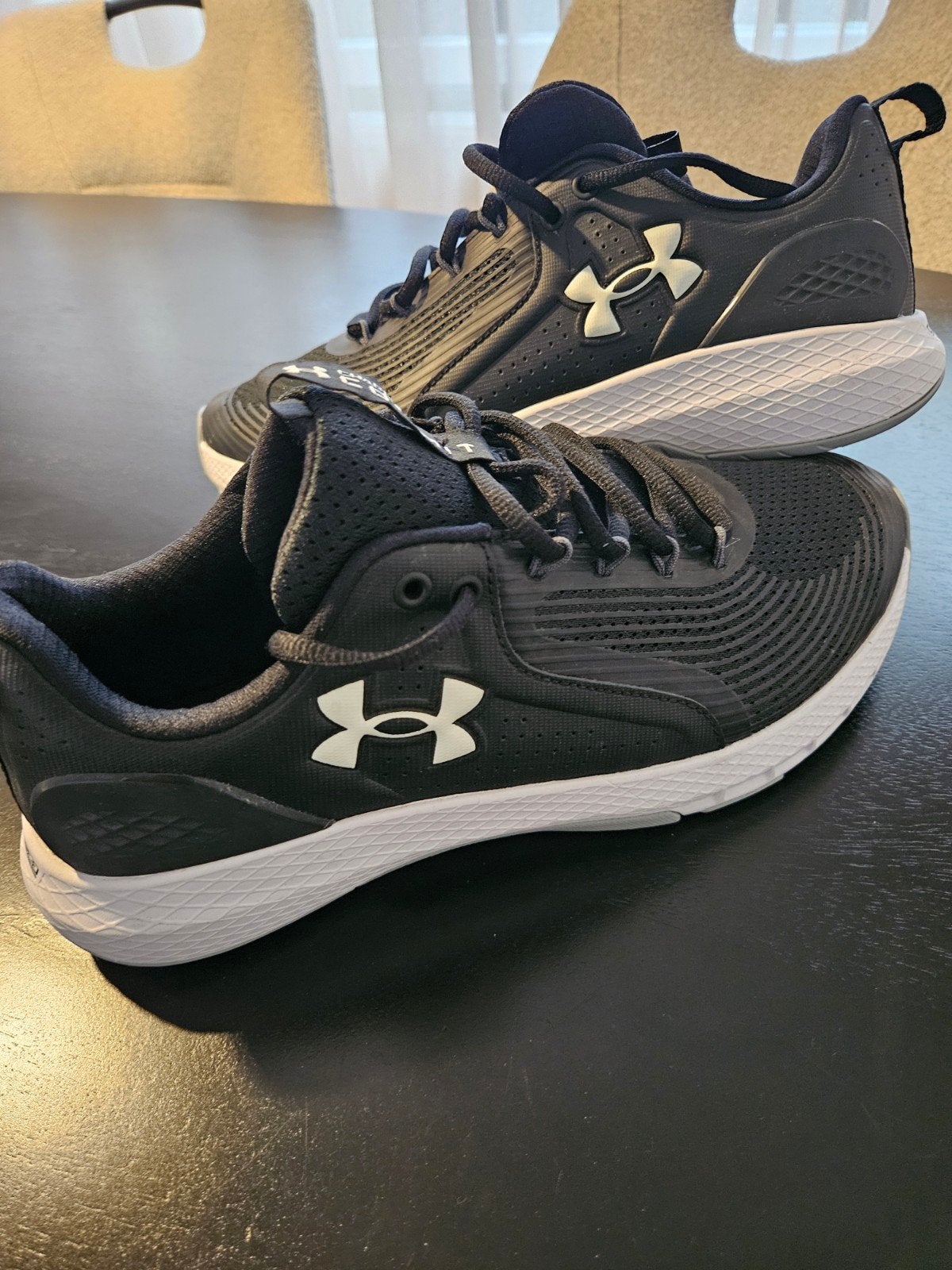 Nieuwe Under Armour sportschoenen maat 43, Ophalen of Verzenden, Nieuw, Schoenen