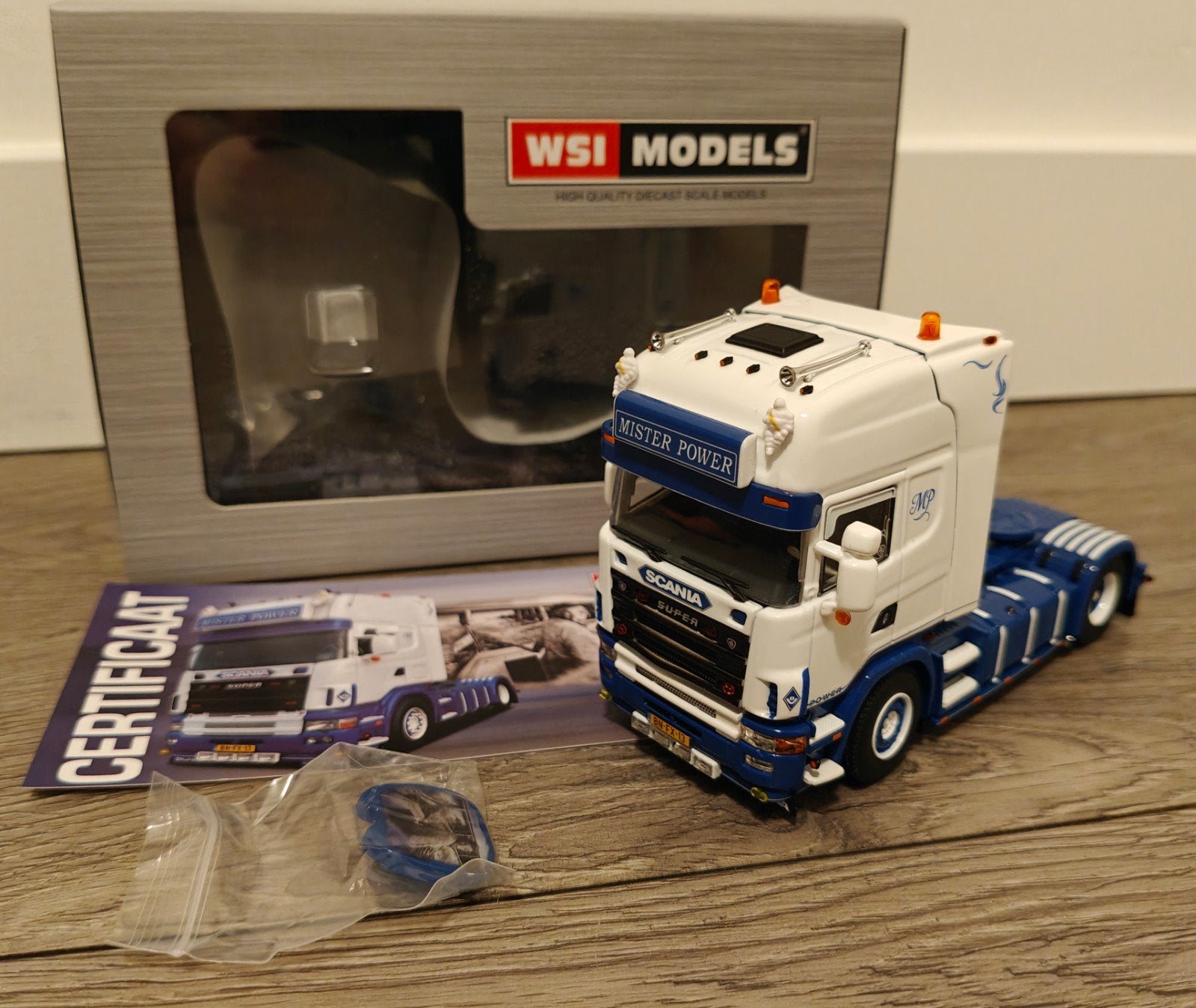 Mister power WSI, Hobby en Vrije tijd, Modelauto's | 1:50, Ophalen of Verzenden, Nieuw, Bus of Vrachtwagen, Wsi
