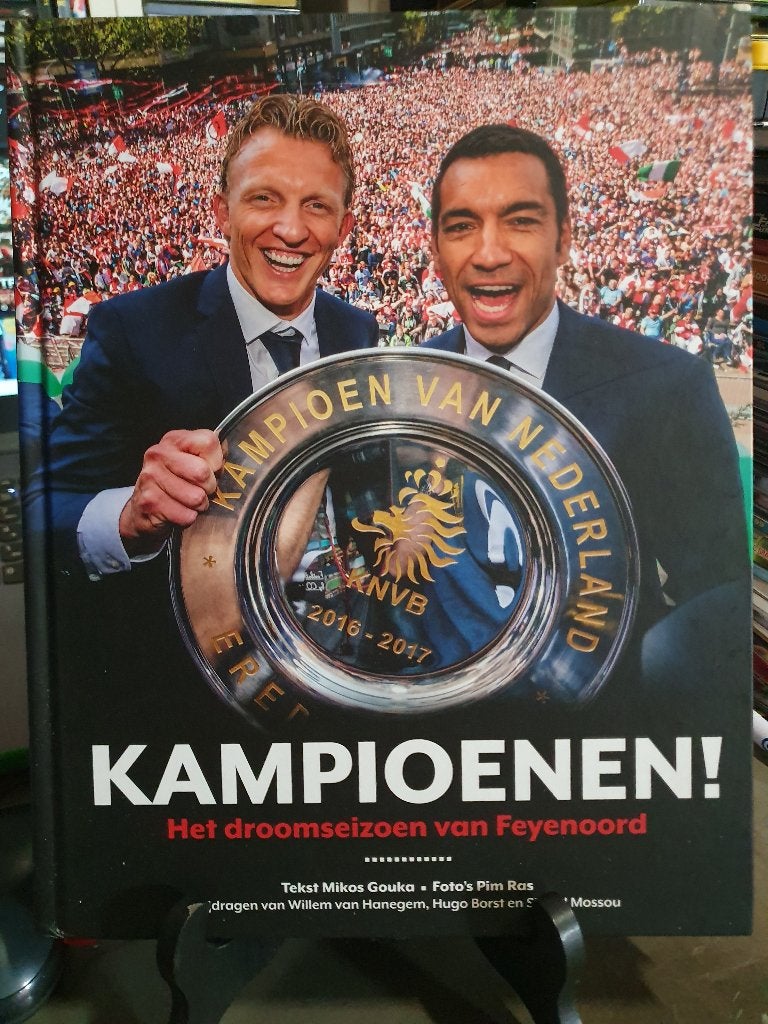 KAMPIOENEN Het Droomseizoen van FEYENOORD, Ophalen, Balsport