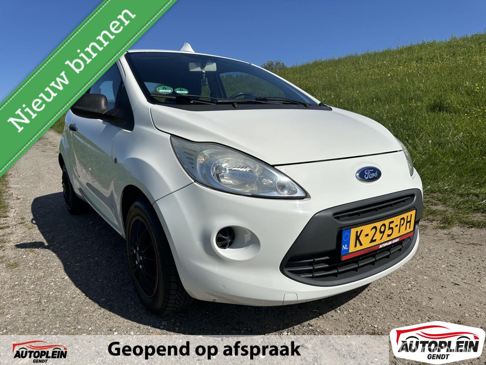 Ford Ka 1.2 Trend Nieuwe apk bij aflevering! Lage kmstand!, Auto's, Voorwielaandrijving, Gebruikt, 1242 cc, 4 cilinders