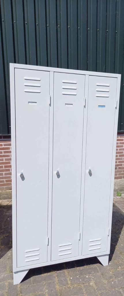Vintage Locker / kleding kasten, Huis en Inrichting, Kasten | Kledingkasten, Ophalen, Gebruikt, -, -