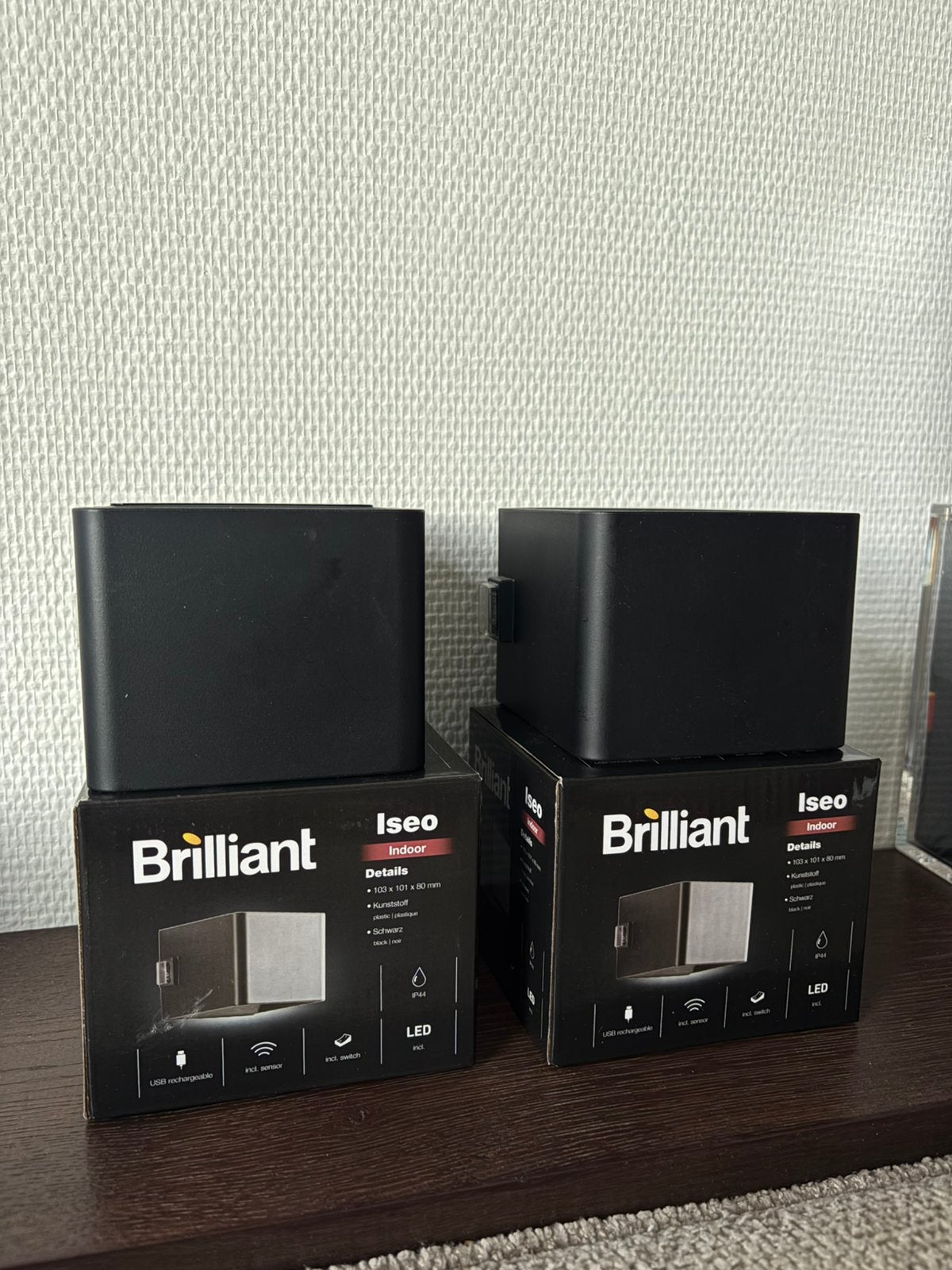 Brilliant Iseo indoor oplaadbare wandlampen, Up & down verlichting, Sensorlamp, Zwart, Overige fittingen