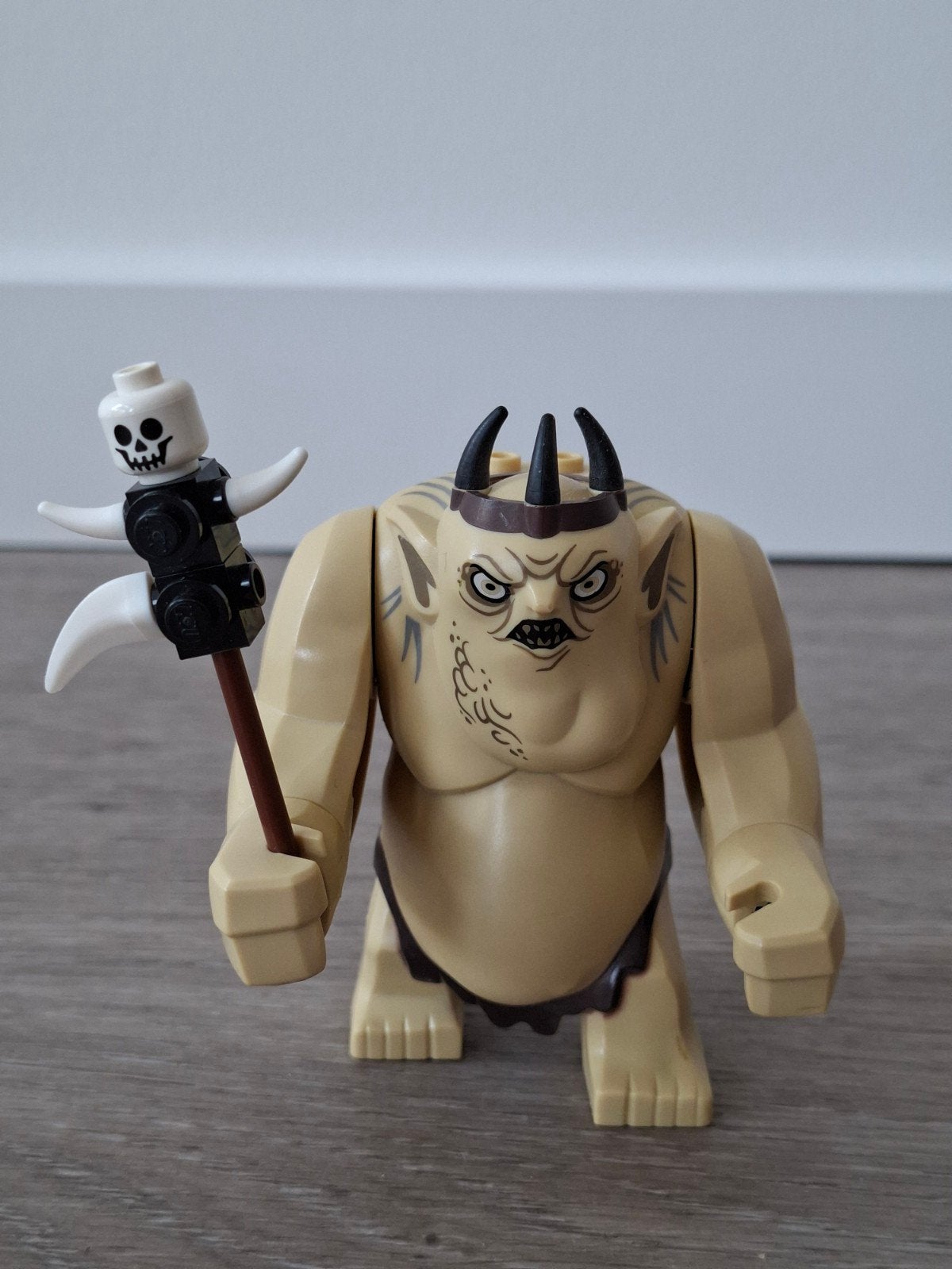 LEGO Minifiguur LOR042 Goblin King Lord of the Rings Hobbit, Overige thema's, Lego, Ophalen of Verzenden, Zo goed als nieuw