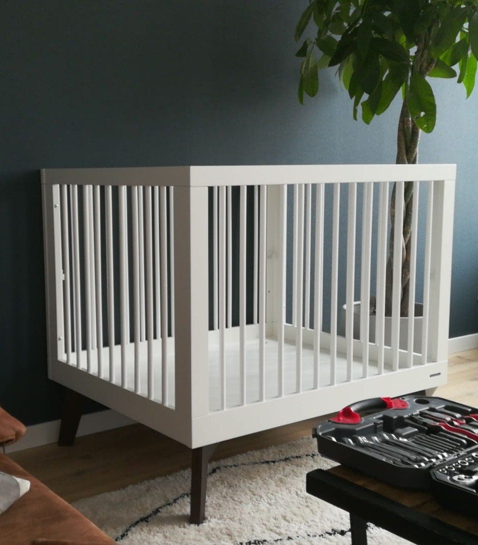 Kidsmill Sixties Box Wit Mat / Walnoot, Ophalen, Gebruikt, Vierkant, In hoogte verstelbaar