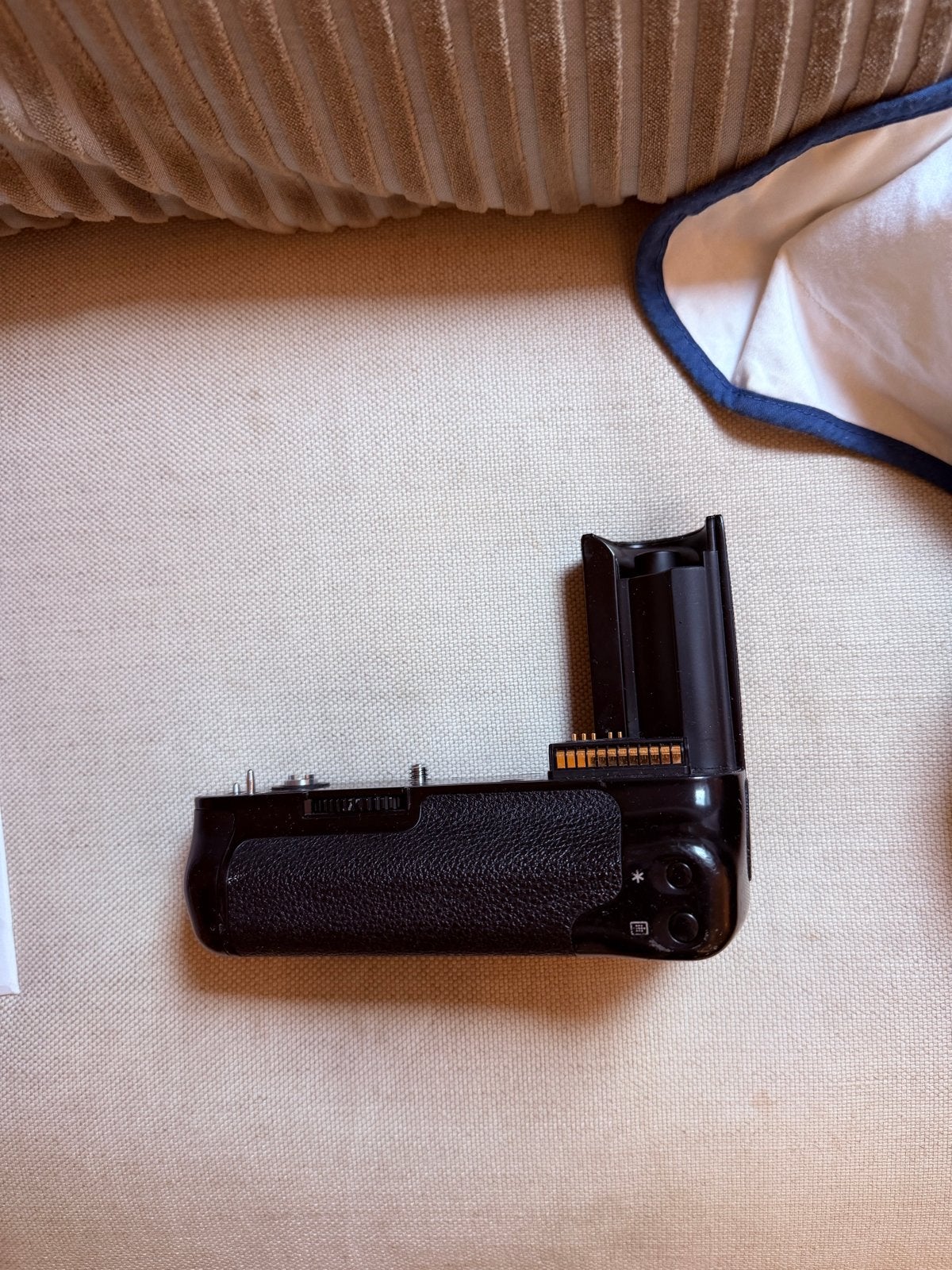 Canon extra battery grip Booster PB-E2 voor EOS 1D/1Ds/1v, Ophalen of Verzenden, Gebruikt, Canon, Overige typen