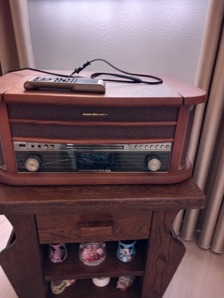 Radio- cd -platenspeler cassette, Ophalen, Zo goed als nieuw, Radio, Met cd-speler