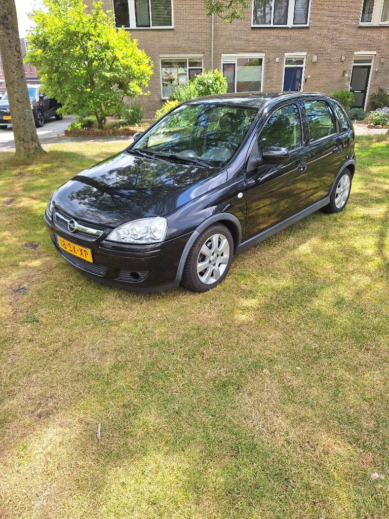 Opel Corsa 1.4 5D 2006 Zwart, Auto's, Opel, Voorwielaandrijving, 40 €/maand, 4 cilinders, Zwart