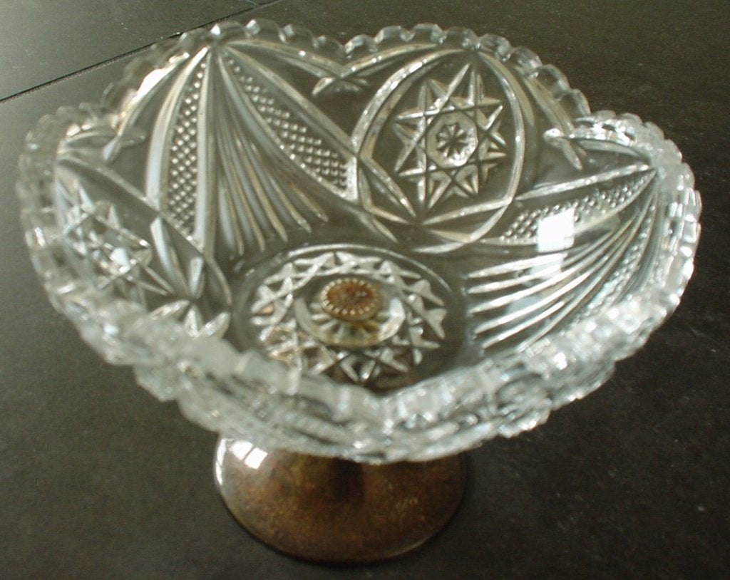 Bonbonnière/bonbonschaaltje kristal - 24% loodgehalte glas, Antiek en Kunst, Ophalen of Verzenden