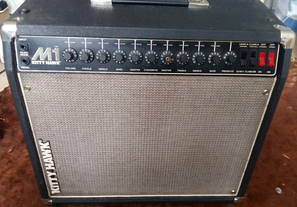 Kitty Hawk M1 buizenversterker met footswitch, Muziek en Instrumenten, Ophalen of Verzenden, Gebruikt, Gitaar, 50 tot 100 watt