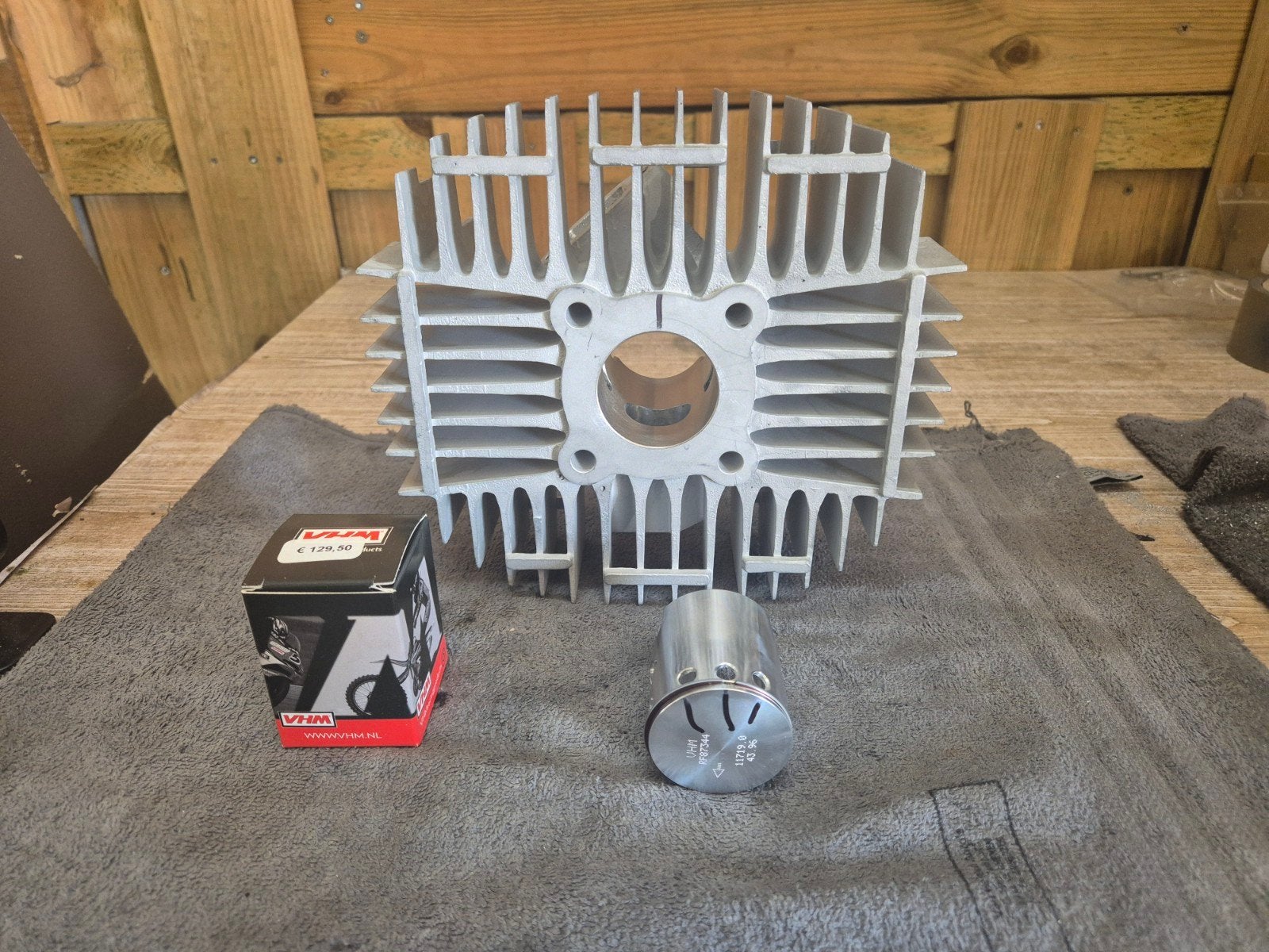 Nieuw getuned 60 cc cilinder set Brede tap, Rhenen, Van belzen scooters, Ophalen of Verzenden, Cilinder