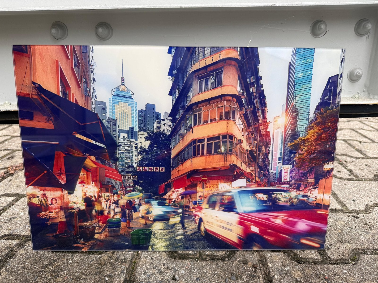Jacquet Nicolas - Wan Chai at Dusk - Hong Kong 50x38cm, Ophalen of Verzenden, Foto, Fotografie, Met echtheidscertificaat