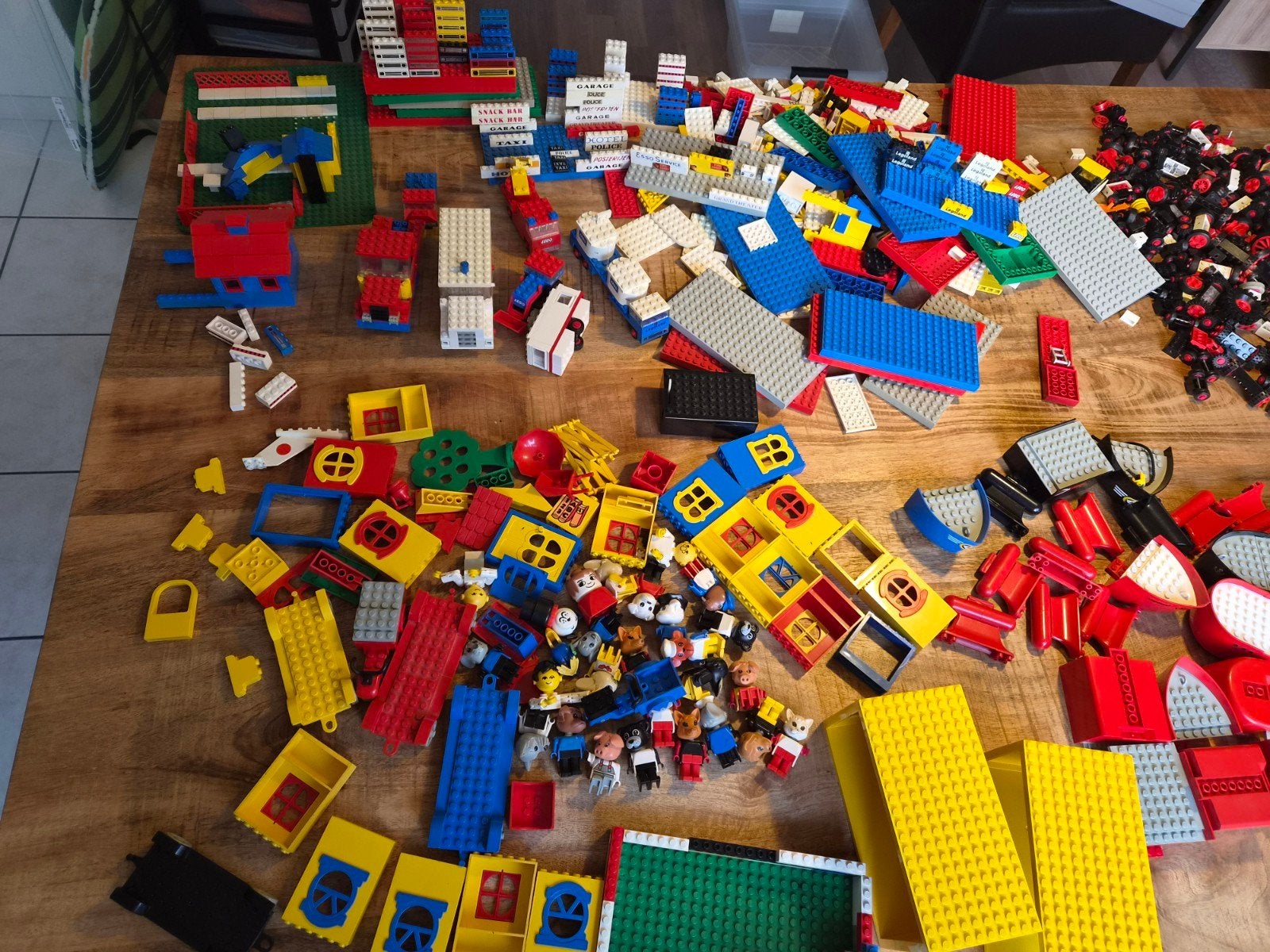 Grote partij vintage Lego Basic, Duplo, Fabuland, Gebruikt, Lego, Ophalen of Verzenden, Losse stenen