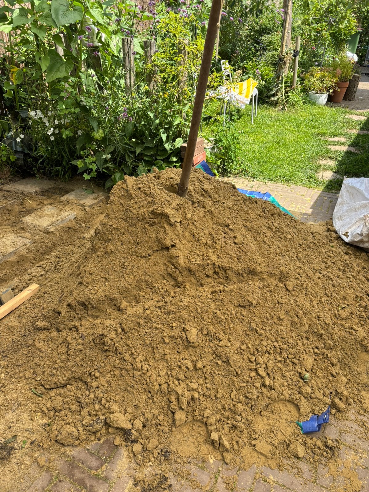 Wit zand/geel zand/bestratingszand/ophoogzand, Tuin en Terras, Zand, Ophalen, Zo goed als nieuw, Ophoogzand