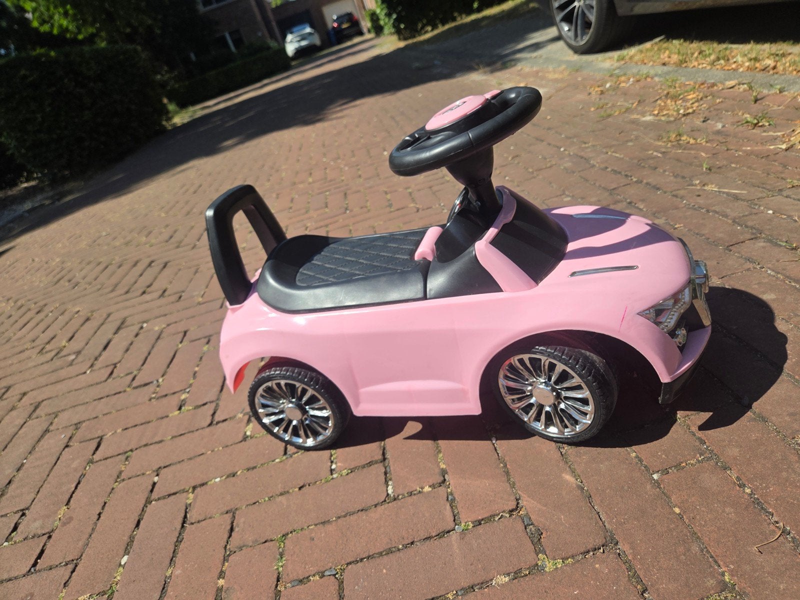 Roze loopauto / ride-on auto voor peuters, Ophalen, Gebruikt, Overige merken