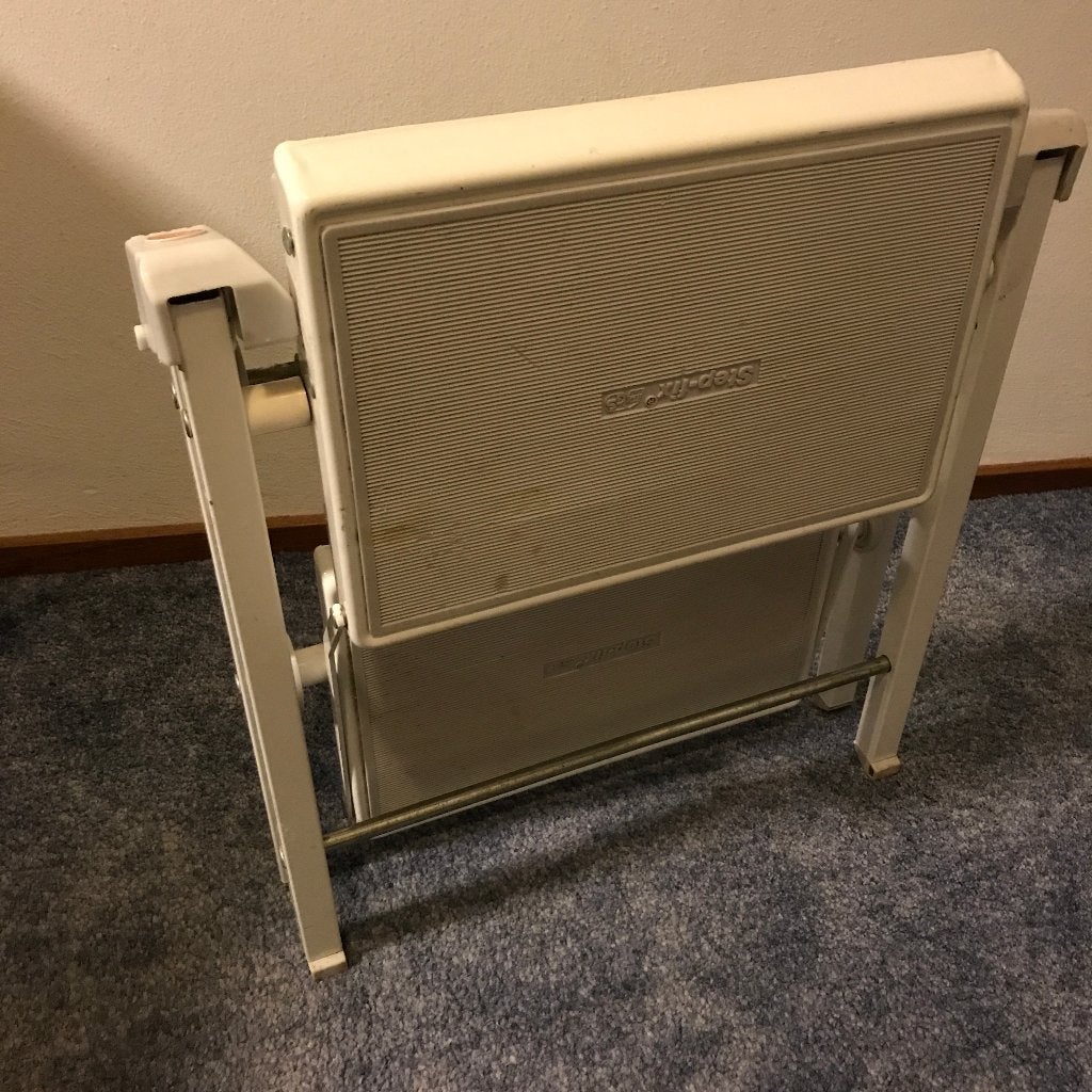 keukentrap / plinttrap 2 treden Hailo Step-Fix, Ophalen, Gebruikt, Trap, Opvouwbaar of Inschuifbaar